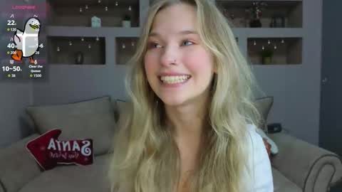 Snapshot of lynntiny chatting on November 25, 2025, 2:06 pm Lynn online show from November 25, 2025, 2:06 pm