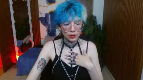 lyra_tay online show from March 29, 2026, 11:32 am