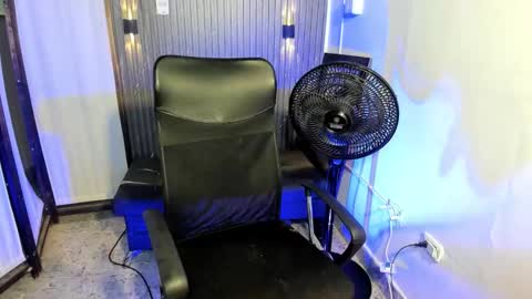 lyrafrost5 online show from March 20, 2026, 10:03 pm