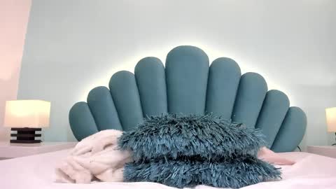 lysayrise online show from December 28, 2024, 6:40 pm
