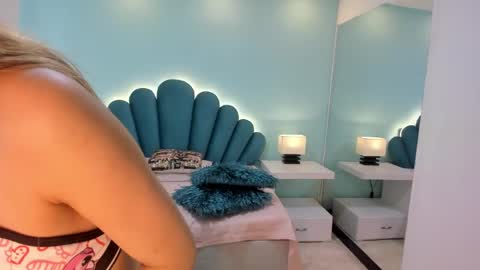 lysayrise online show from January 24, 2025, 6:25 pm