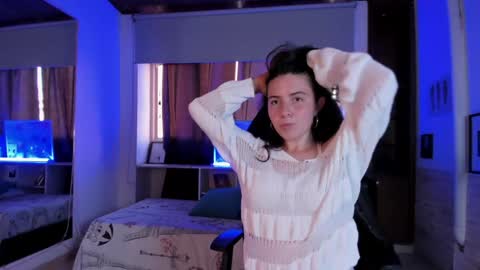 Snapshot of lyssa_muller chatting on January 13, 2025, 10:13 pm Lyssa  Everyday From 0700 to 1630 Col Time online show from January 13, 2025, 10:13 pm