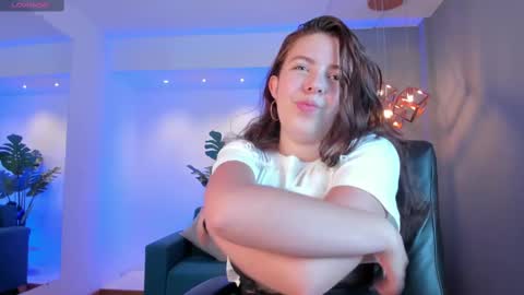 Snapshot of lyssa_muller chatting on February 15, 2025, 1:38 pm Lyssa  Everyday From 0700 to 1630 Col Time online show from February 15, 2025, 1:38 pm