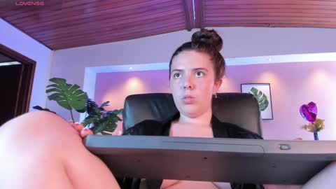 Snapshot of lyssa_muller chatting on February 25, 2025, 6:42 pm Lyssa  Everyday From 0700 to 1630 Col Time online show from February 25, 2025, 6:42 pm