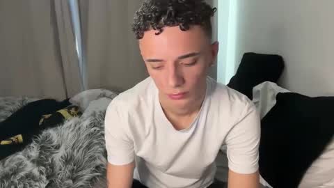  NEW   Leo  lz britboy online show from March 12, 2026, 12:11 pm