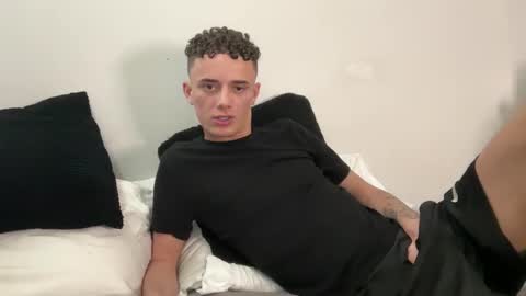  NEW   Leo  lz britboy online show from March 28, 2026, 3:11 pm