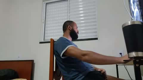 m0ren01995 online show from July 18, 2026, 5:50 pm