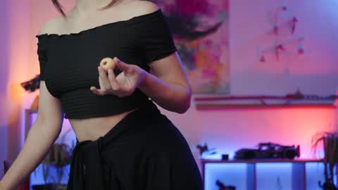 Snapshot of m1agarand chatting on January 14, 2025, 9:20 pm M1A  Dddy online show from January 14, 2025, 9:20 pm