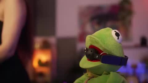 Snapshot of m1agarand chatting on October 18, 2025, 8:53 pm M1A  Dddy online show from October 18, 2025, 8:53 pm