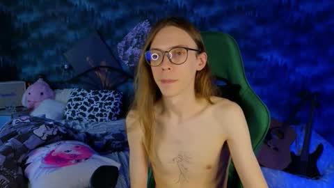 m1shq online show from October 10, 2025, 10:25 am