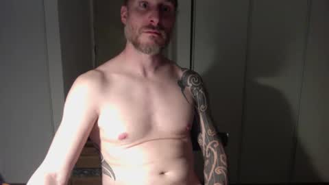 m4rduk online show from December 18, 2025, 6:03 pm