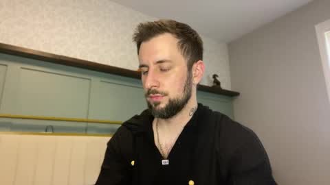 m_stephen online show from May 1, 2026, 11:37 am