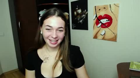 Snapshot of m_vikki chatting on December 24, 2024, 2:01 pm Vikki online show from December 24, 2024, 2:01 pm