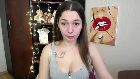 Snapshot of m_vikki chatting on March 7, 2025, 9:51 am Vikki online show from March 7, 2025, 9:51 am