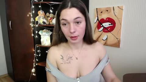 Snapshot of m_vikki chatting on March 7, 2025, 12:56 pm Vikki online show from March 7, 2025, 12:56 pm