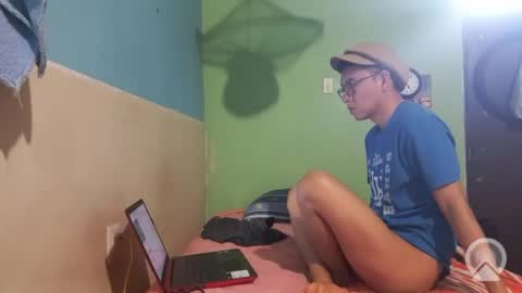 Maaqui online show from August 9, 2026, 10:04 pm