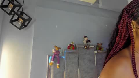 Maraacooper online show from December 18, 2025, 3:34 am