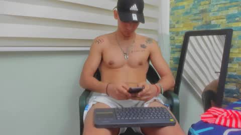 Snapshot of maaster420 chatting on March 1, 2025, 6:32 pm itgram pezlo josue online show from March 1, 2025, 6:32 pm