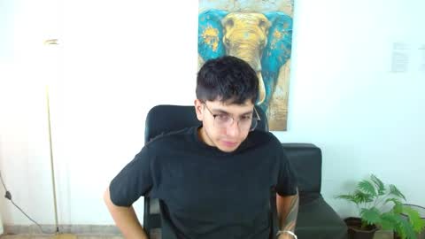 Max online show from March 30, 2026, 1:34 pm