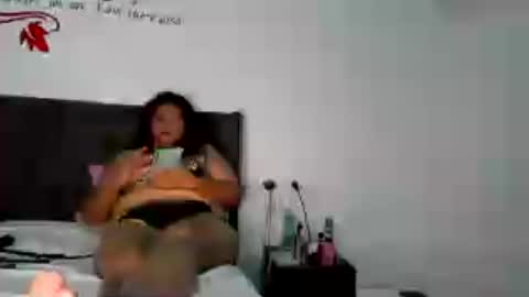 Snapshot of maayanlevi chatting on June 19, 2026, 10:13 pm maayanlevi online show from June 19, 2026, 10:13 pm