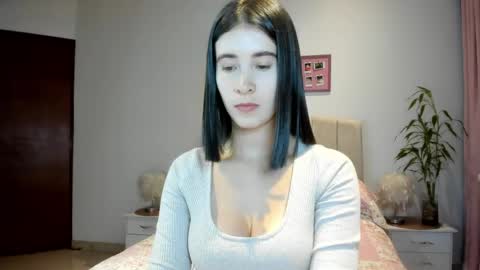 Macarena online show from April 22, 2026, 1:30 am