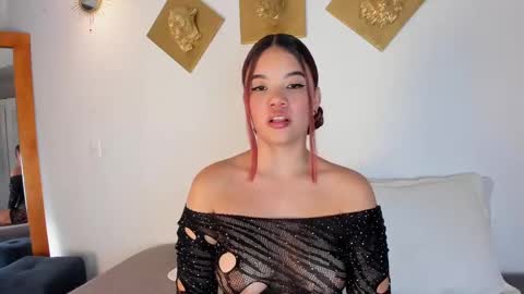 Snapshot of macarenacooper chatting on October 9, 2025, 8:40 pm Macarena online show from October 9, 2025, 8:40 pm