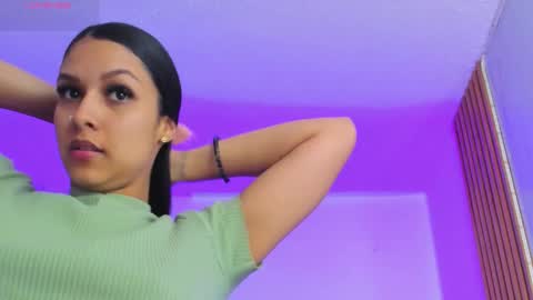 macarenasmith1 online show from November 25, 2025, 11:10 am