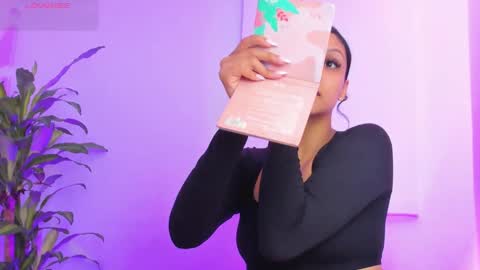 macarenasmith1 online show from December 15, 2025, 11:25 am