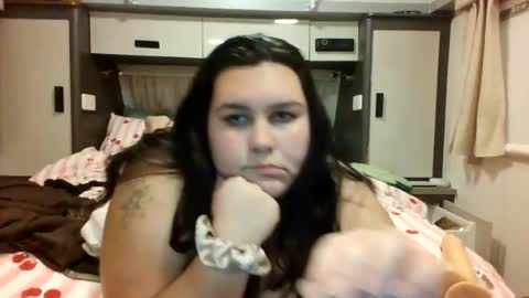 macca_105 online show from June 27, 2026, 12:22 pm