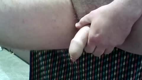 London76 online show from March 5, 2025, 1:28 pm