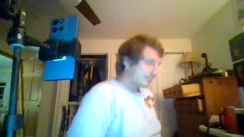 Snapshot of macdaddy9mm chatting on June 22, 2026, 6:43 am macdaddy9mm online show from June 22, 2026, 6:43 am