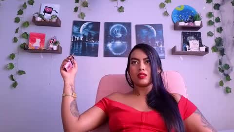 Macey Elliot Modelo Independiente online show from November 22, 2025, 3:33 pm