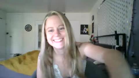 Snapshot of maceyloves chatting on May 9, 2026, 8:58 pm maceyloves online show from May 9, 2026, 8:58 pm