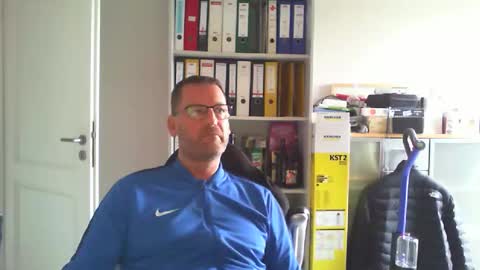 Snapshot of macfly67 chatting on September 24, 2025, 1:58 pm macfly67 online show from September 24, 2025, 1:58 pm