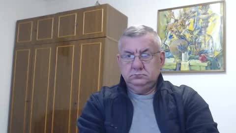 Macho online show from December 9, 2024, 9:49 am