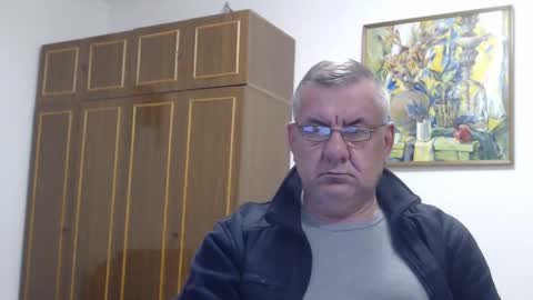 Macho online show from December 13, 2024, 6:49 pm