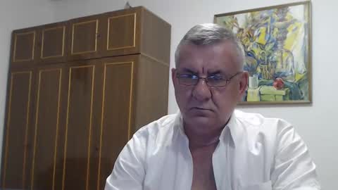 Macho online show from December 15, 2024, 6:04 pm