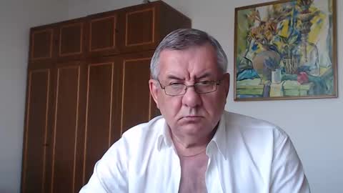 Macho online show from May 5, 2026, 3:53 pm