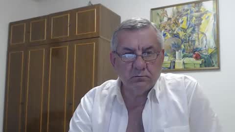 Macho online show from May 7, 2026, 6:02 pm