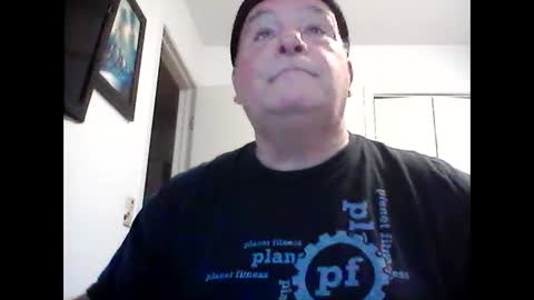 mackdocc001 online show from December 24, 2024, 4:30 pm