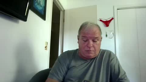 Snapshot of mackdocc001 chatting on September 17, 2025, 8:10 pm mackdocc001 online show from September 17, 2025, 8:10 pm