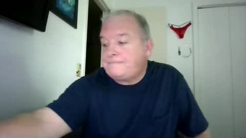 Snapshot of mackdocc001 chatting on October 6, 2025, 3:31 pm mackdocc001 online show from October 6, 2025, 3:31 pm