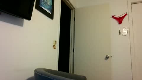 Snapshot of mackdocc001 chatting on October 12, 2025, 6:07 pm mackdocc001 online show from October 12, 2025, 6:07 pm