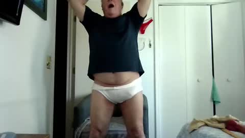 Snapshot of mackdocc001 chatting on November 17, 2025, 1:50 pm mackdocc001 online show from November 17, 2025, 1:50 pm