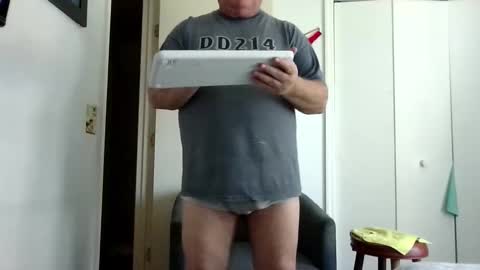 Snapshot of mackdocc001 chatting on November 18, 2025, 3:49 pm mackdocc001 online show from November 18, 2025, 3:49 pm