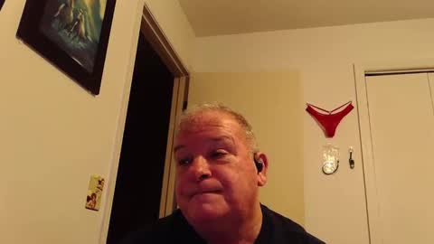 Snapshot of mackdocc001 chatting on December 5, 2025, 6:15 pm mackdocc001 online show from December 5, 2025, 6:15 pm