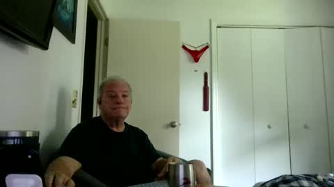 mackdocc001 online show from June 19, 2026, 5:39 pm