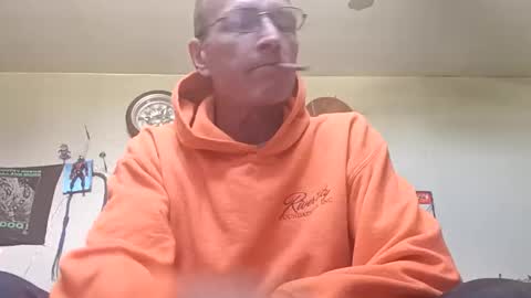 mackdog1369 online show from May 7, 2026, 7:41 pm