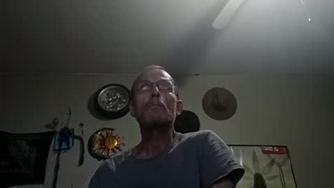 mackdog1369 online show from May 24, 2026, 10:09 am