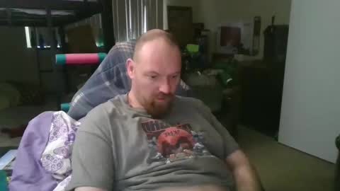 Snapshot of mackhere4u chatting on April 23, 2026, 12:12 am mackhere4u online show from April 23, 2026, 12:12 am